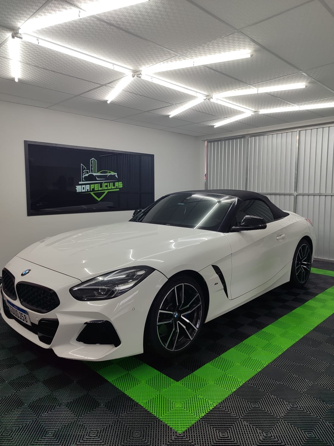 Aplicação de película automotiva em Z4